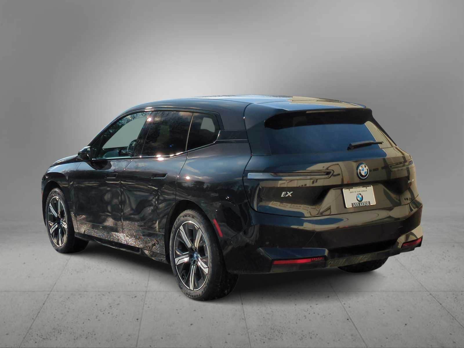 Thumbnail: 2025 BMW iX - 6