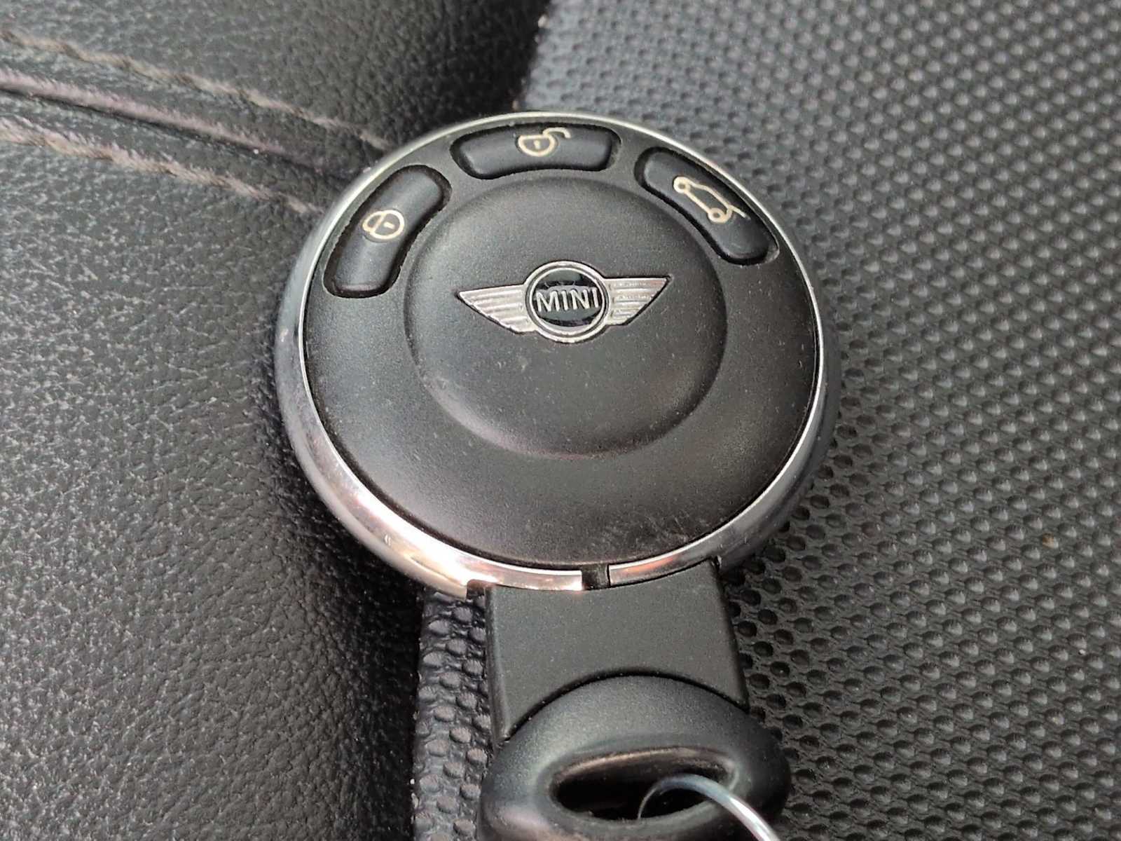 Thumbnail: 2015 MINI Cooper Countryman - 41