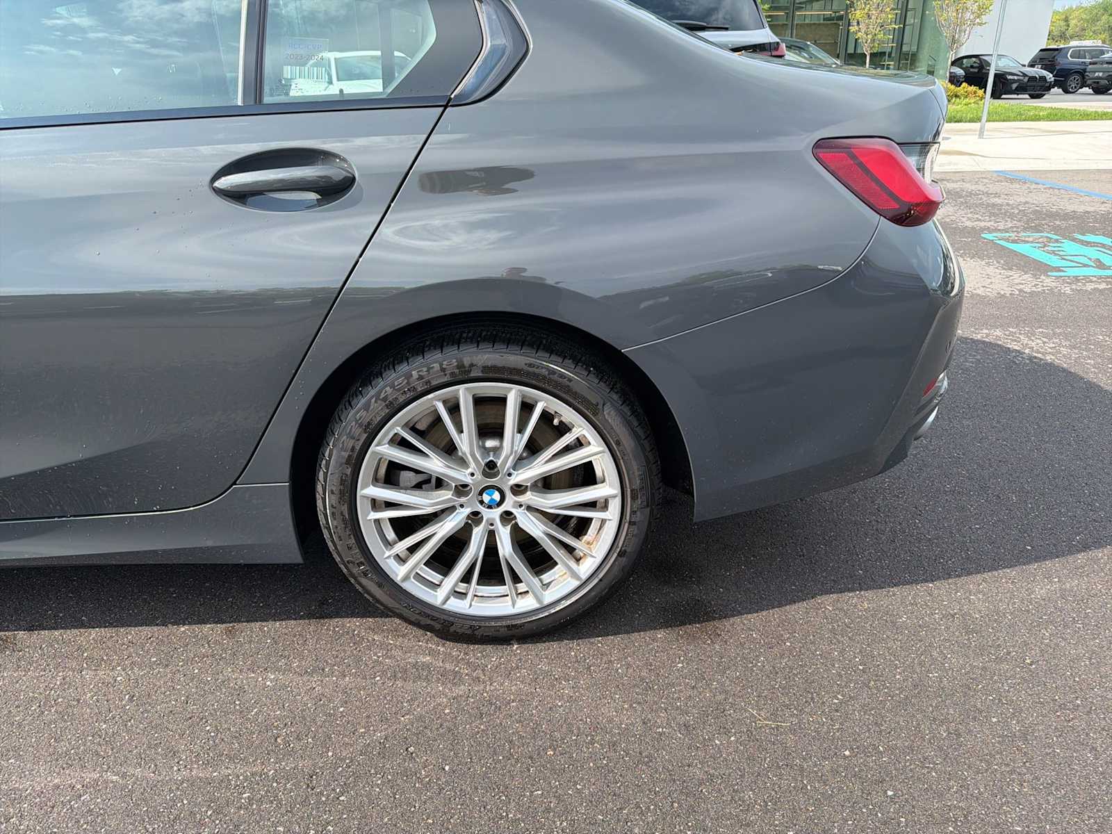 Thumbnail: 2023 BMW 3 Series - 6