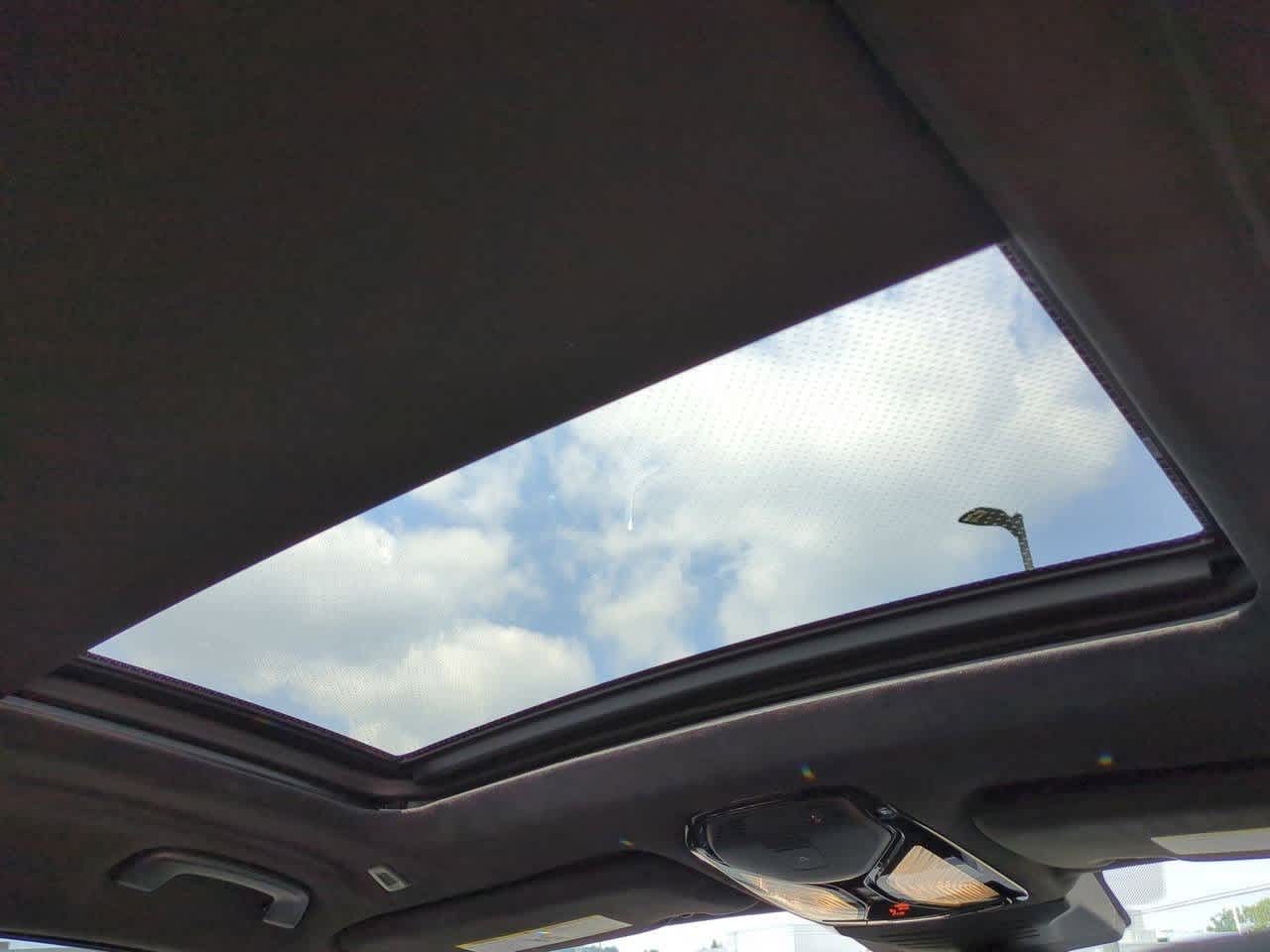 Thumbnail: 2025 BMW X7 - 21