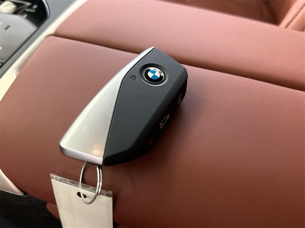 Thumbnail: 2025 BMW iX - 27