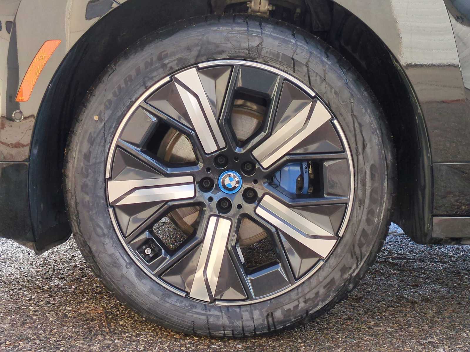 Thumbnail: 2025 BMW iX - 14