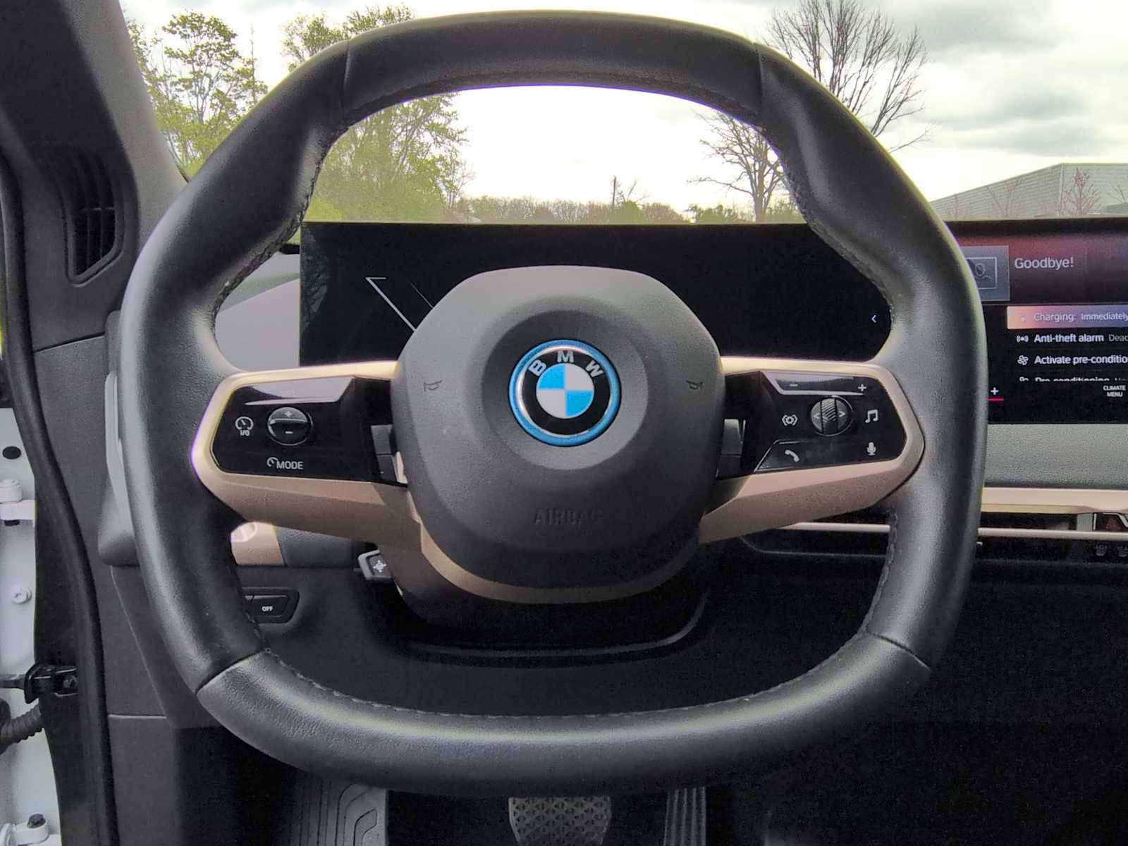 Thumbnail: 2023 BMW iX - 22