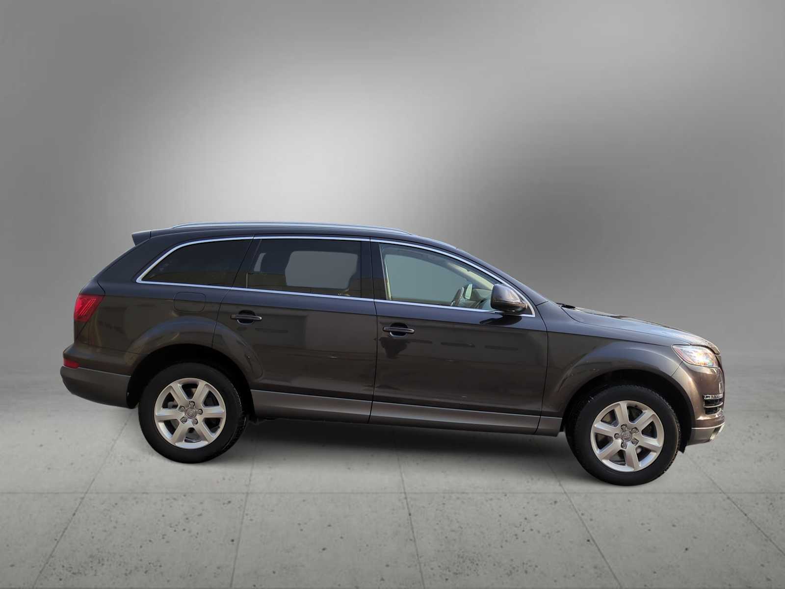 Thumbnail: 2011 Audi Q7 - 9