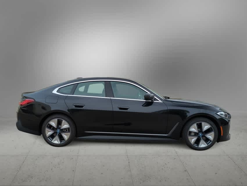 Thumbnail: 2024 BMW i4 - 9