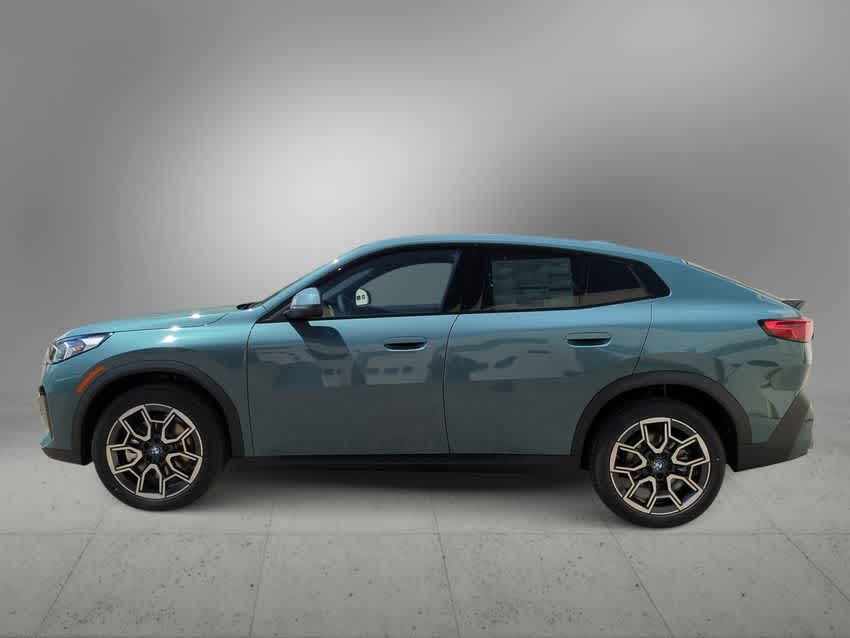 Thumbnail: 2025 BMW X2 - 5
