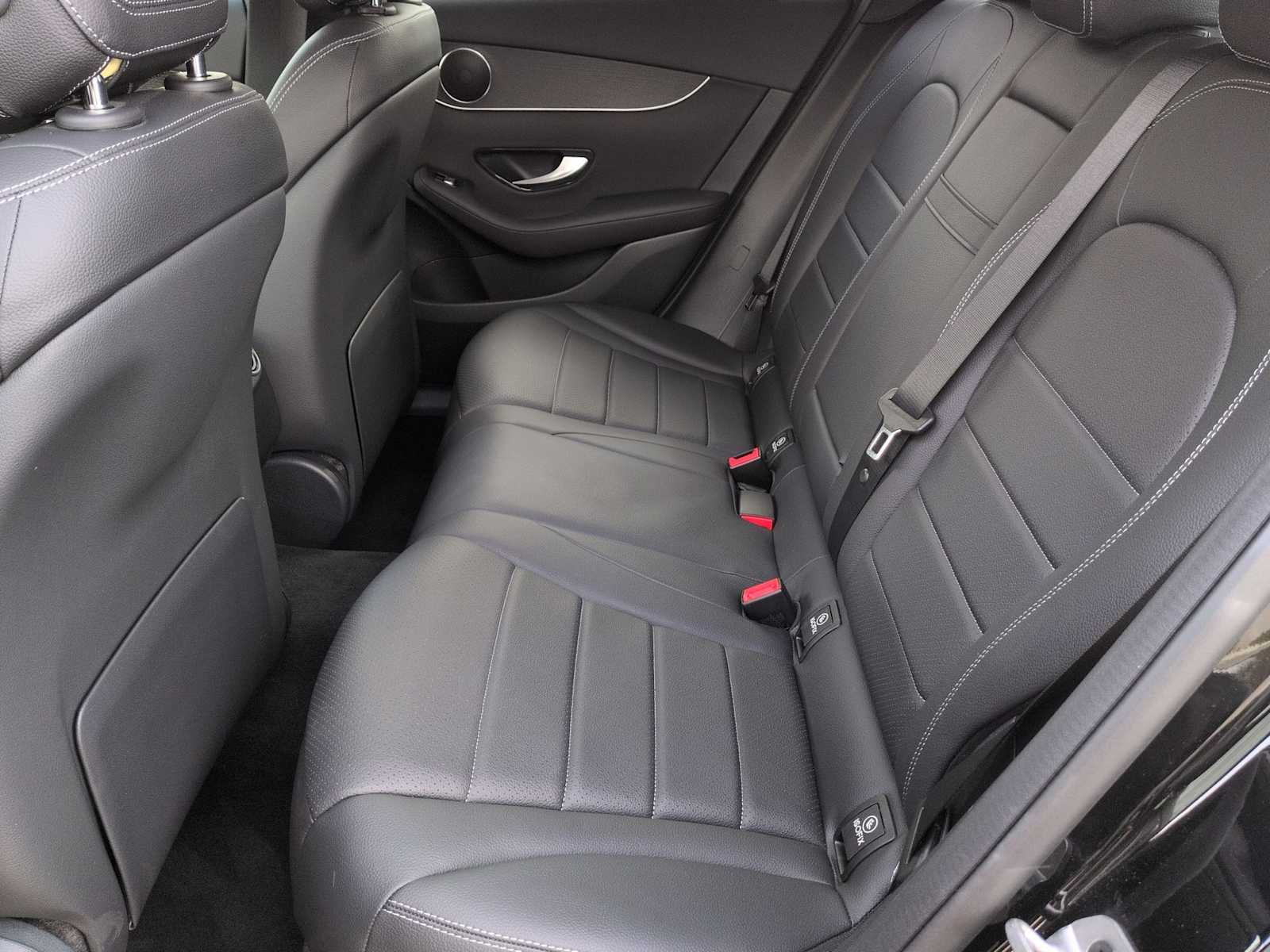 Thumbnail: 2022 Mercedes-Benz GLC - 19