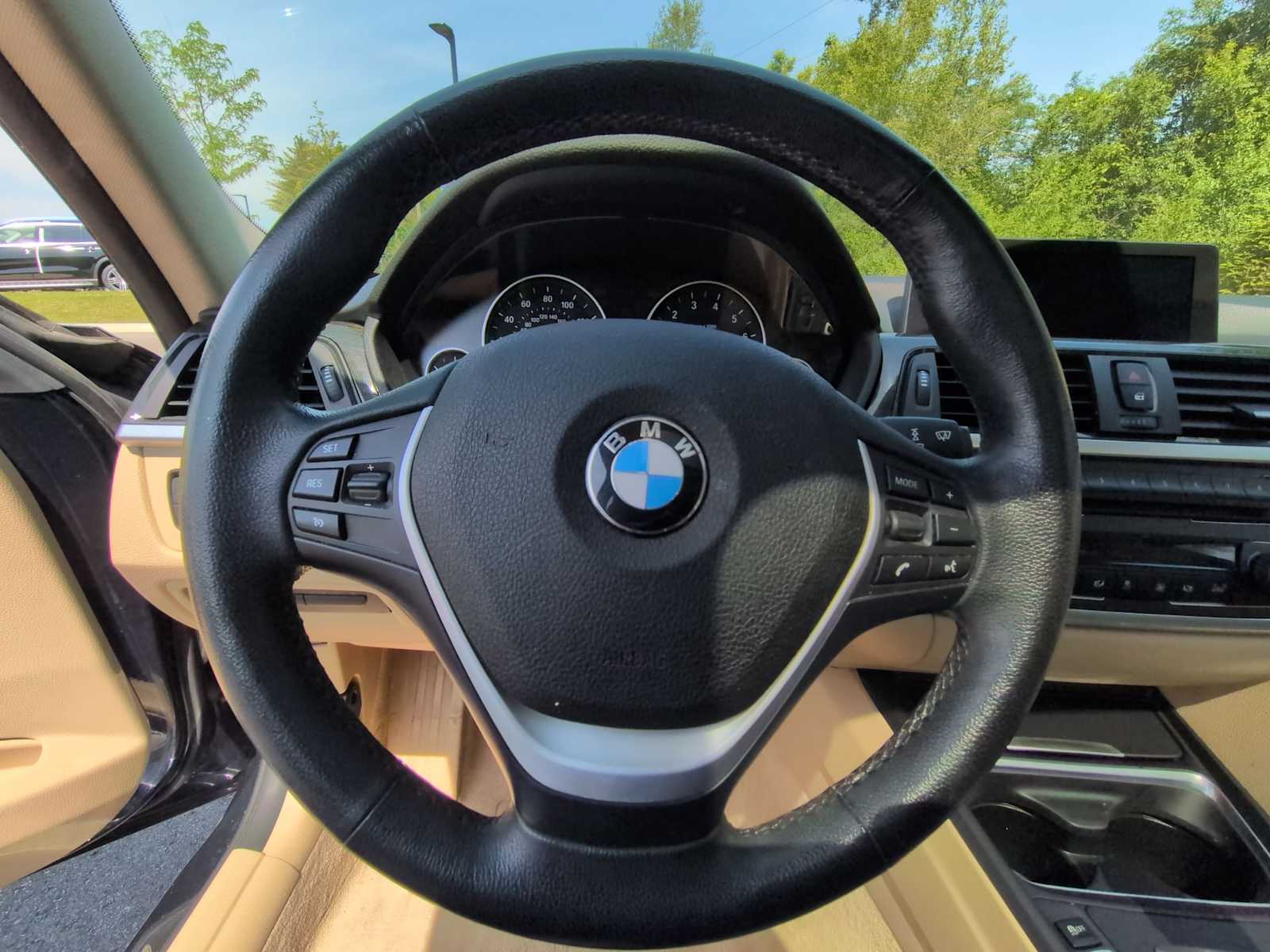 Thumbnail: 2013 BMW 3 Series - 25