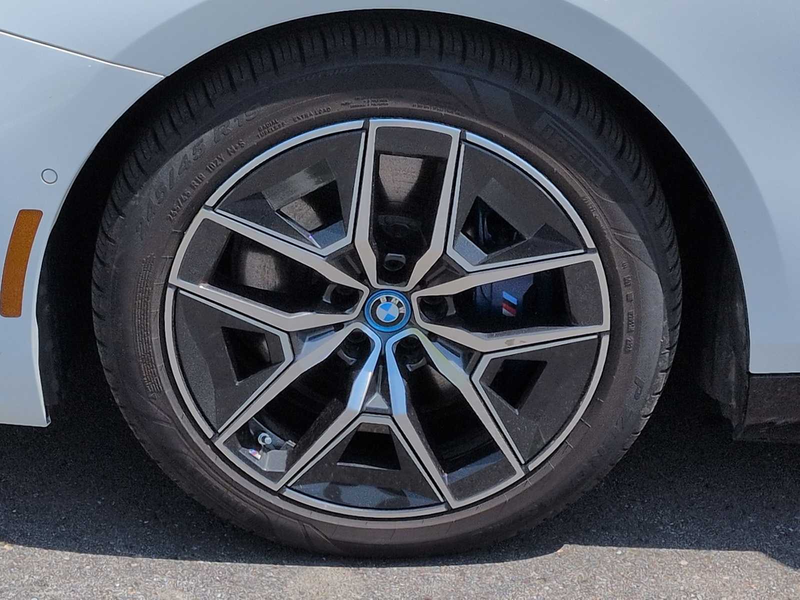 Thumbnail: 2024 BMW i5 - 13
