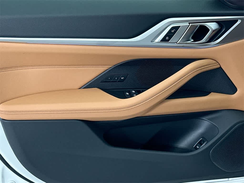 Thumbnail: 2024 BMW i4 - 30
