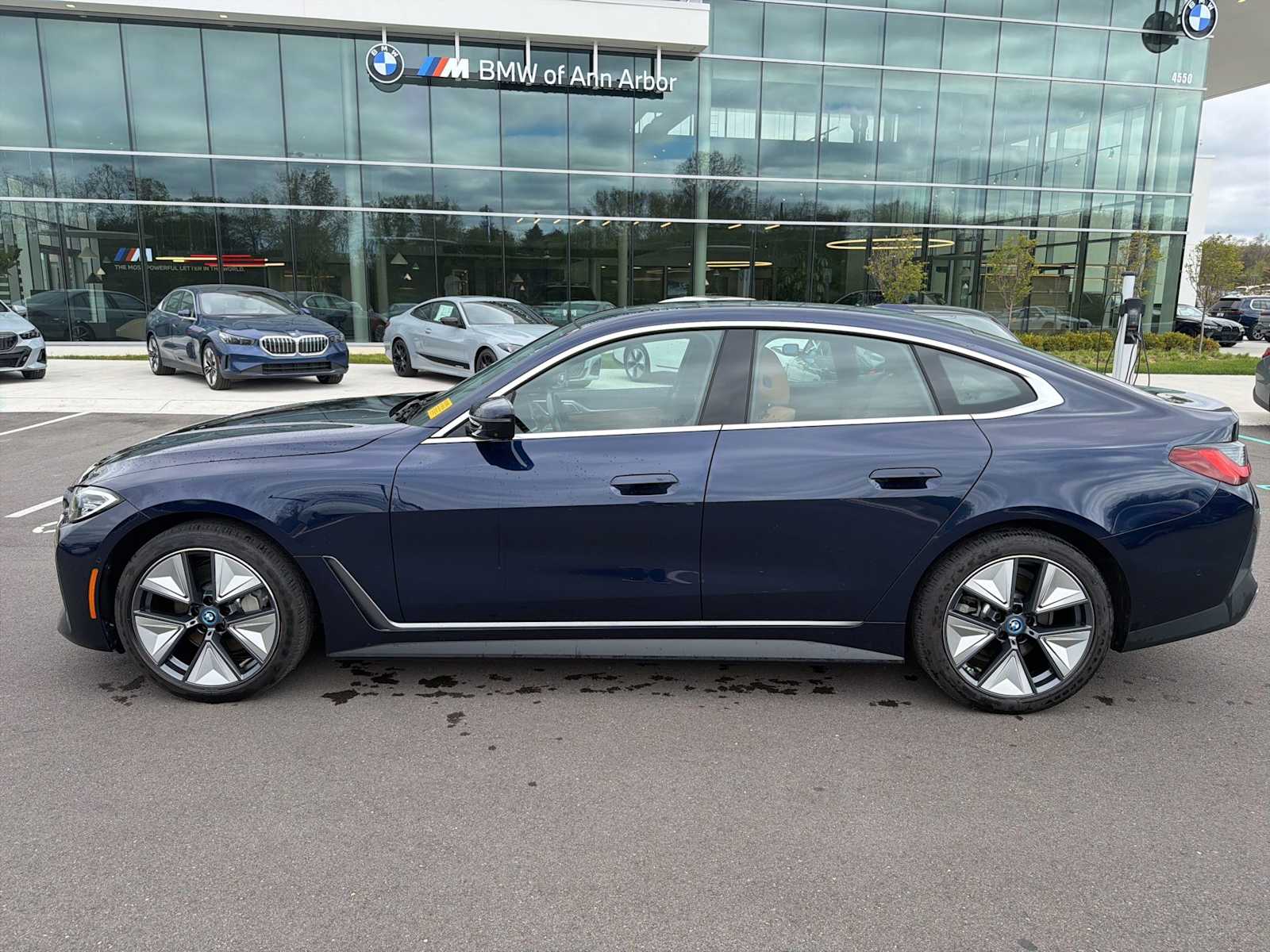Thumbnail: 2023 BMW i4 - 13