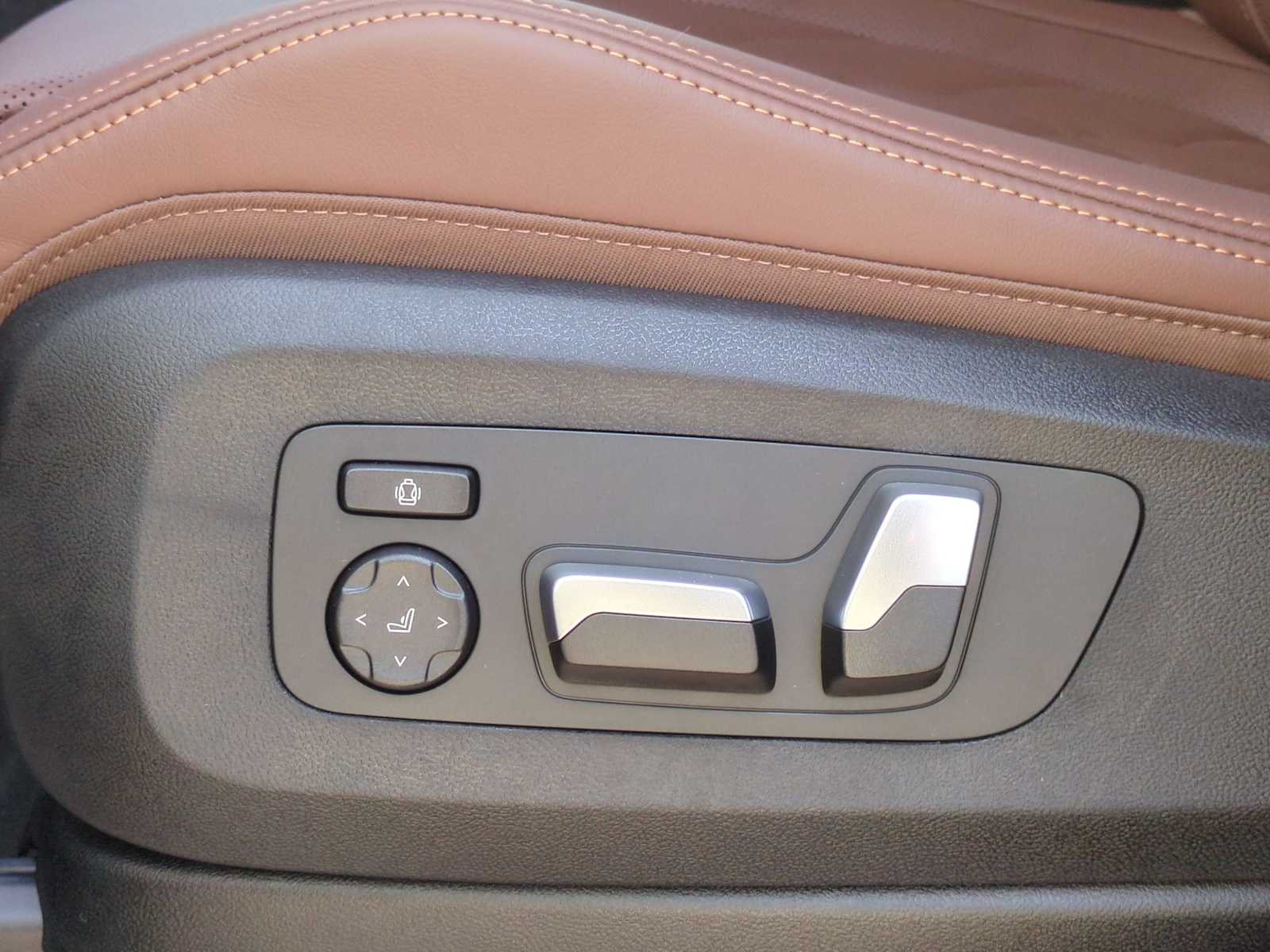 Thumbnail: 2026 BMW X5 - 17