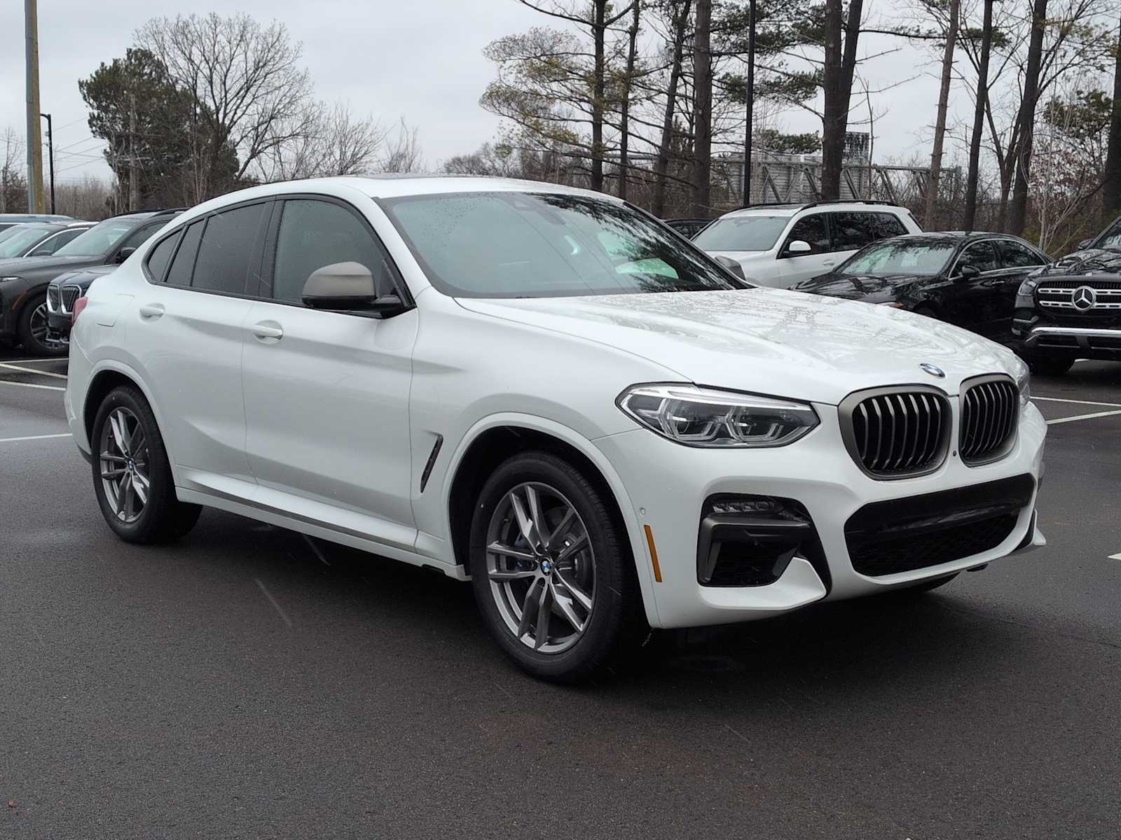 Thumbnail: 2021 BMW X4 - 16