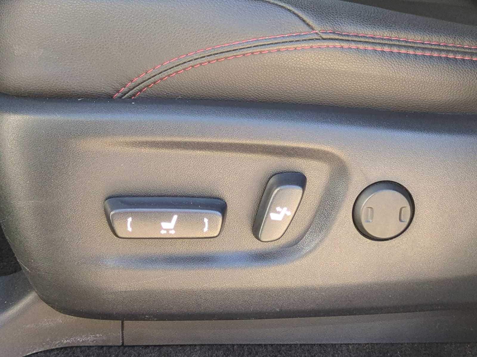 Thumbnail: 2023 Toyota 4Runner - 17