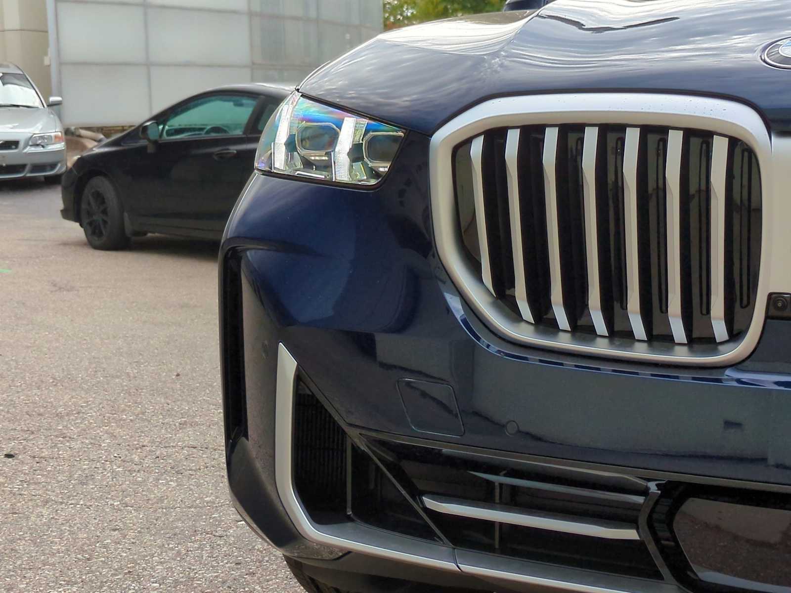 Thumbnail: 2026 BMW X5 - 11