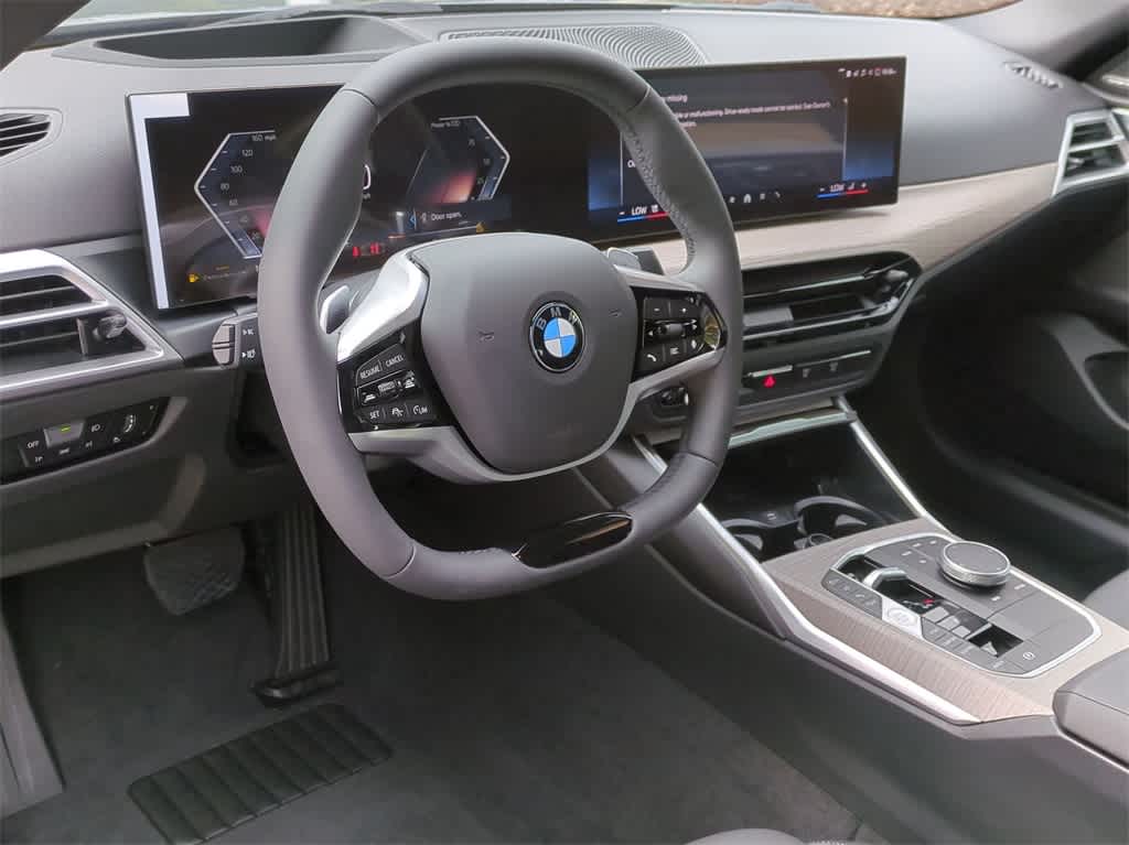 Thumbnail: 2025 BMW 4 Series - 10