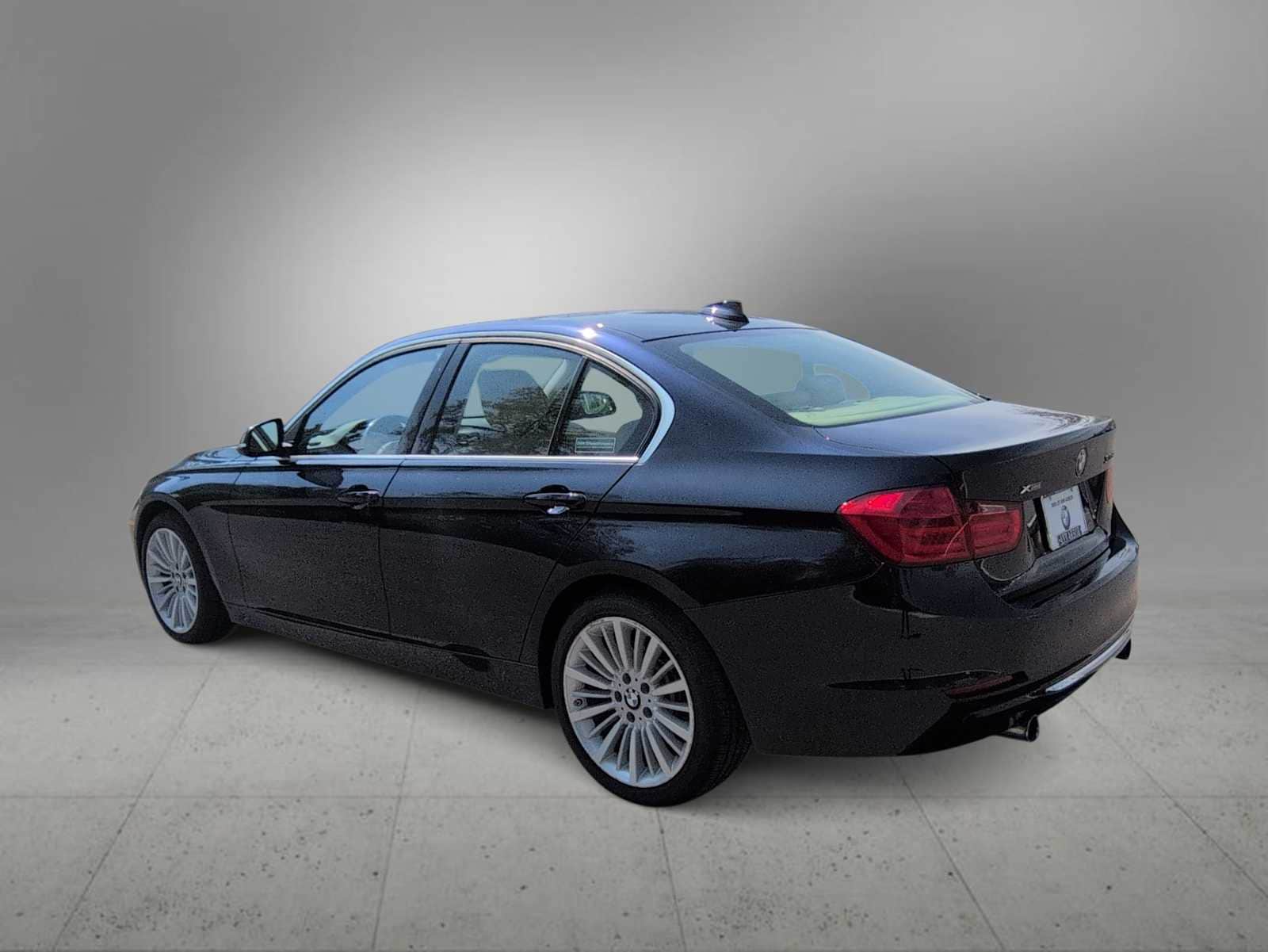 Thumbnail: 2013 BMW 3 Series - 6