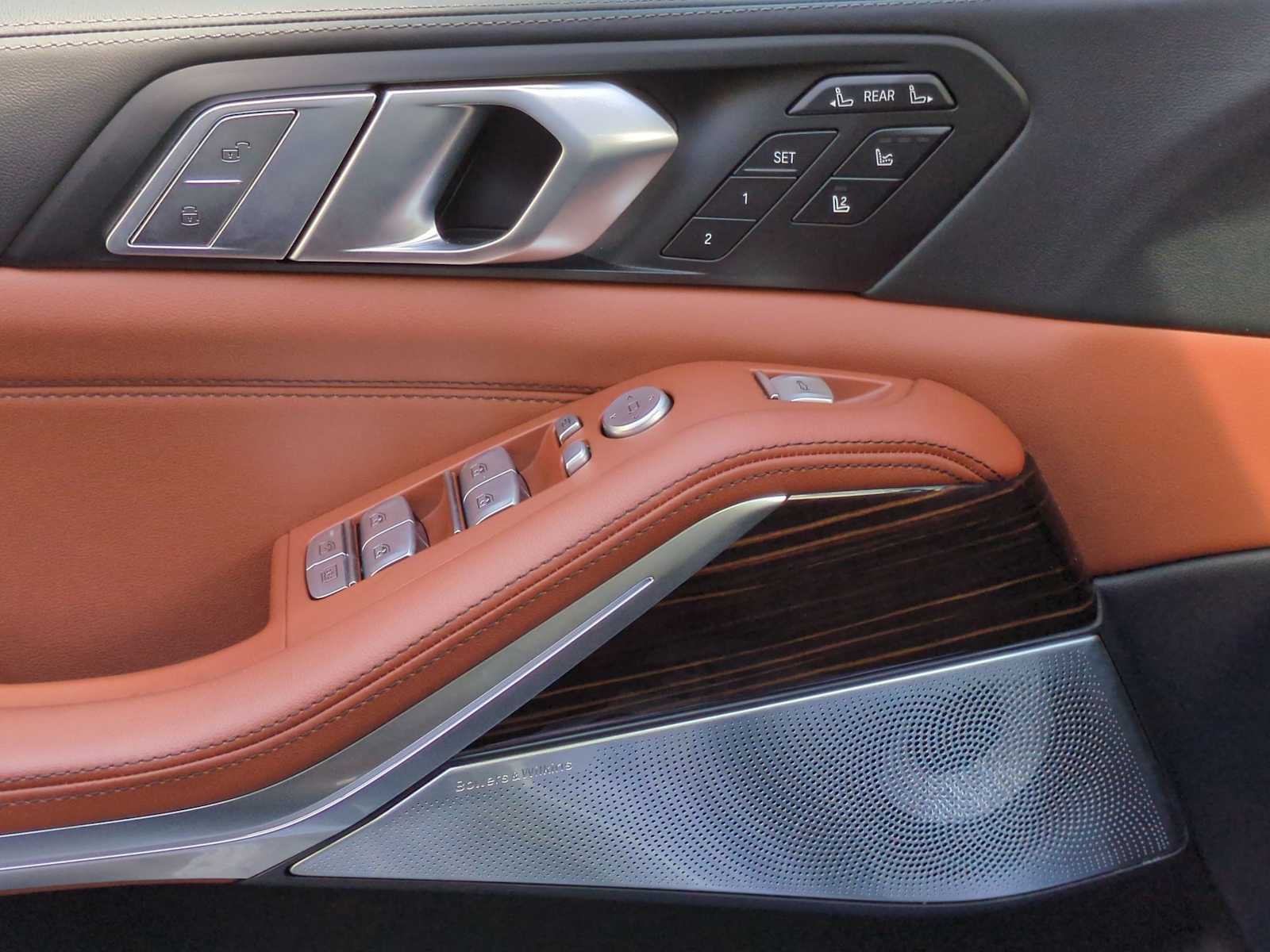 Thumbnail: 2026 BMW X7 - 33