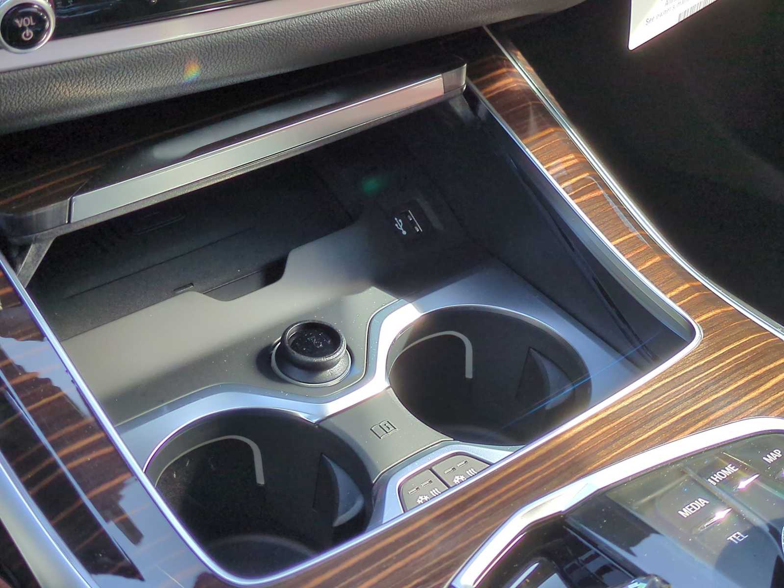 Thumbnail: 2026 BMW X7 - 34