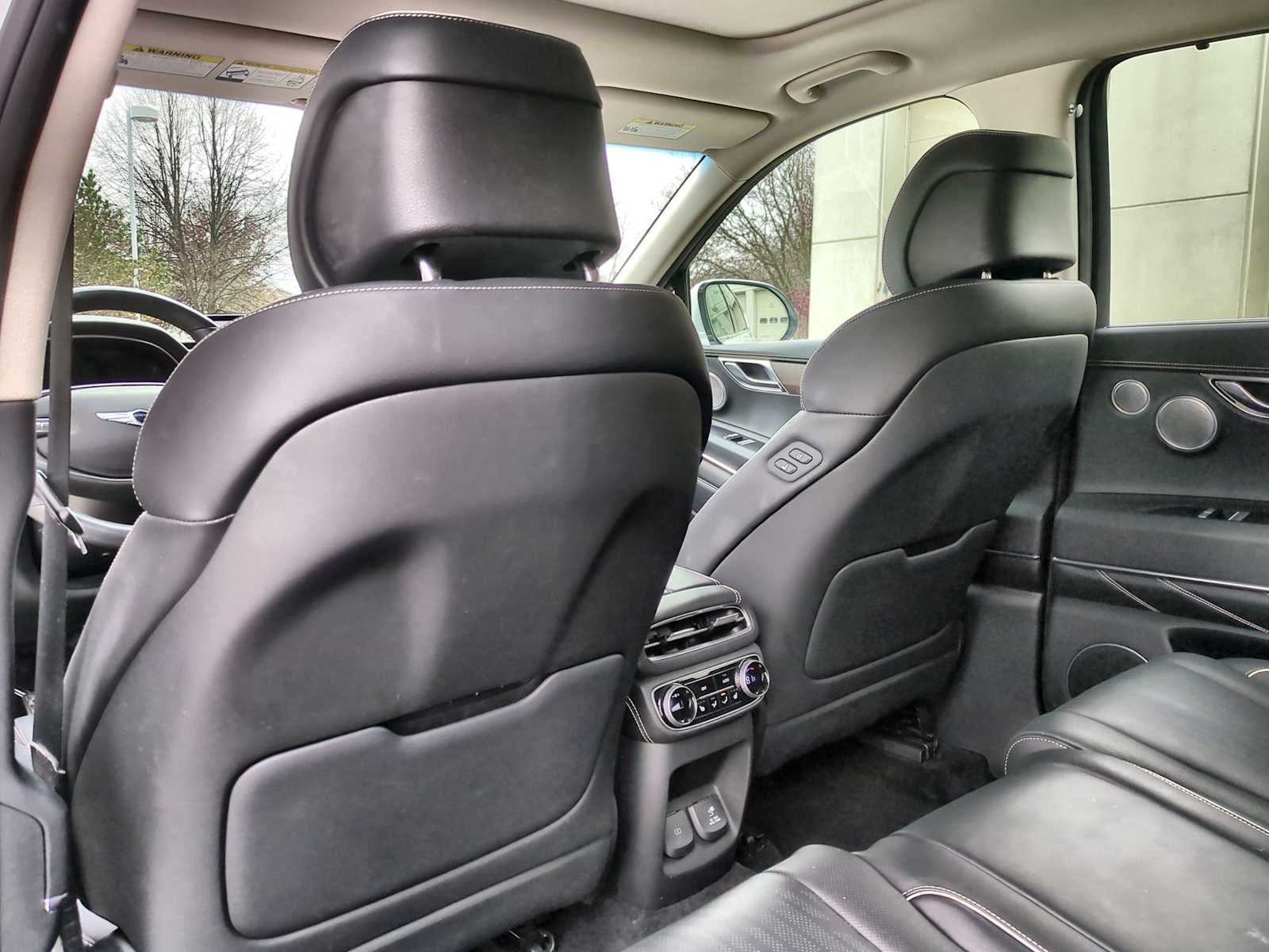 Thumbnail: 2022 Genesis GV80 - 18