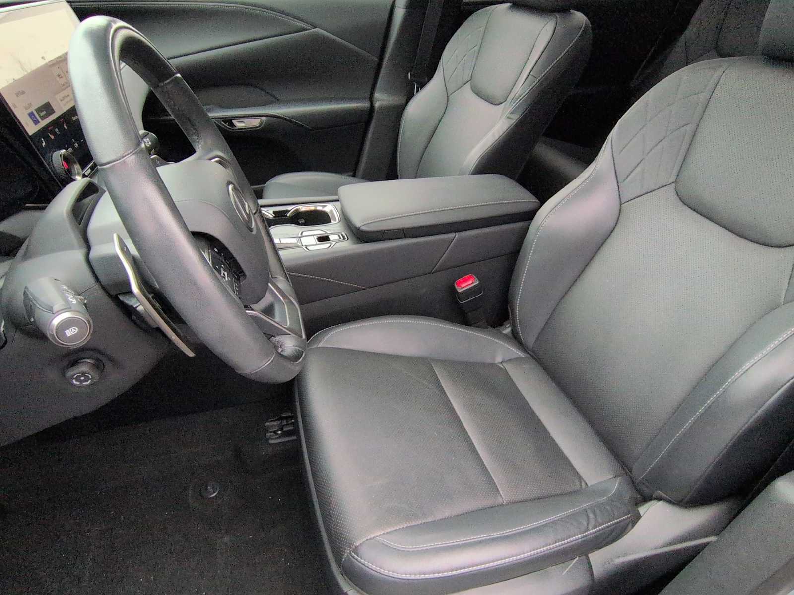 Thumbnail: 2023 Lexus RX - 22