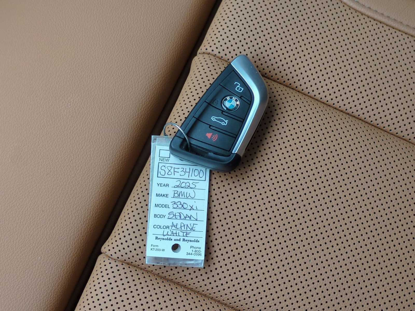 Thumbnail: 2025 BMW 3 Series - 36