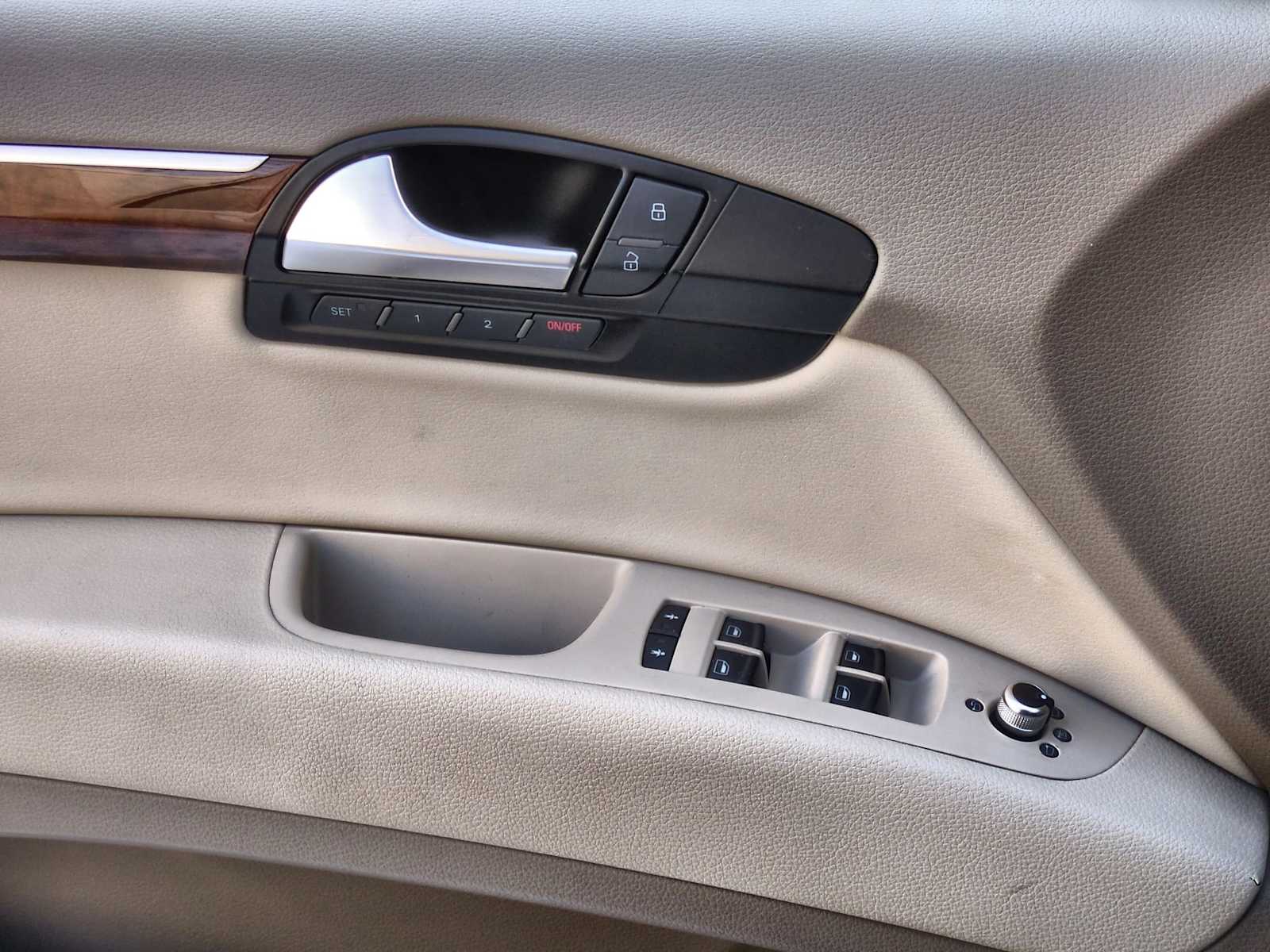 Thumbnail: 2011 Audi Q7 - 38