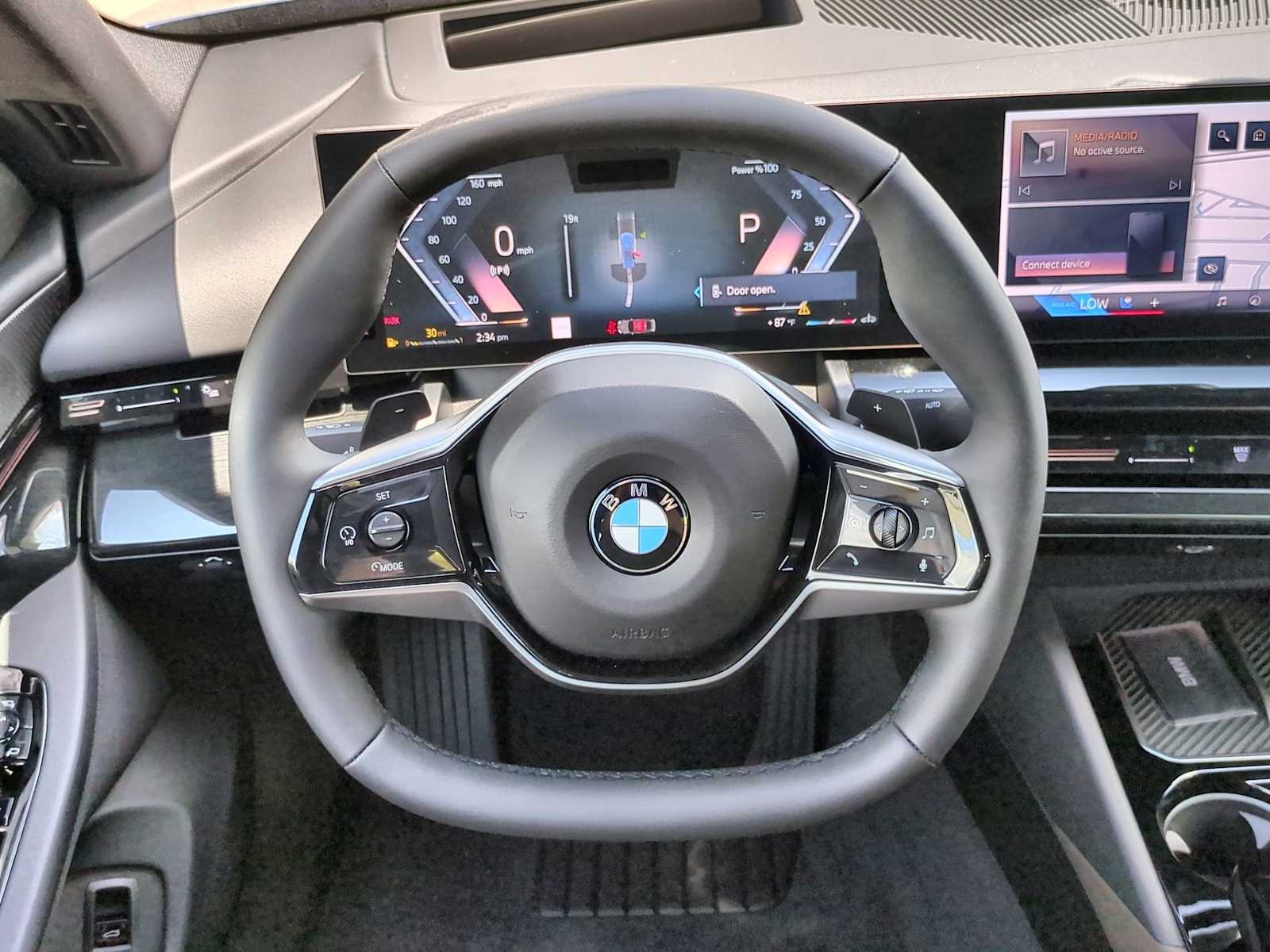 Thumbnail: 2026 BMW 5 Series - 25