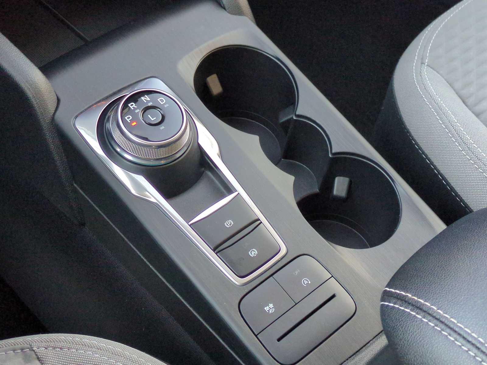 Thumbnail: 2022 Ford Escape - 34