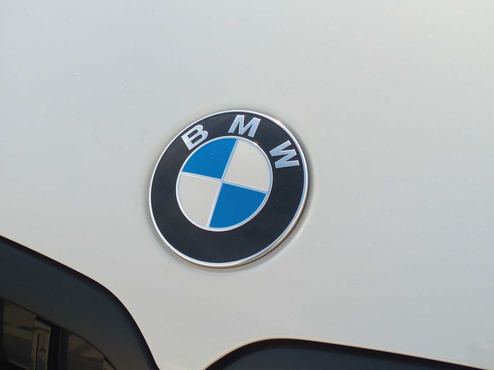 Thumbnail: 2025 BMW X7 - 12