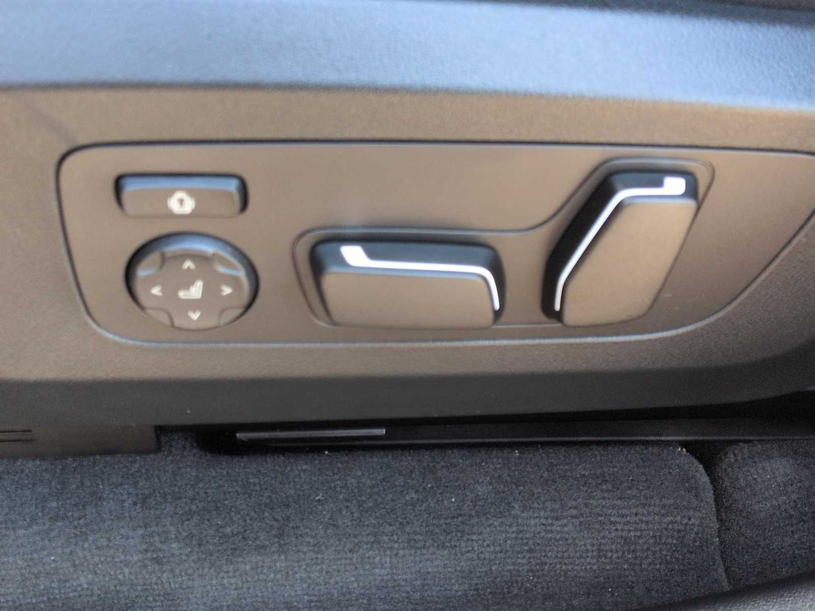 Thumbnail: 2026 BMW X3 - 17