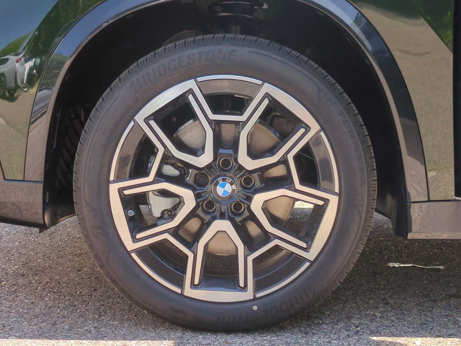 Thumbnail: 2025 BMW X1 - 14
