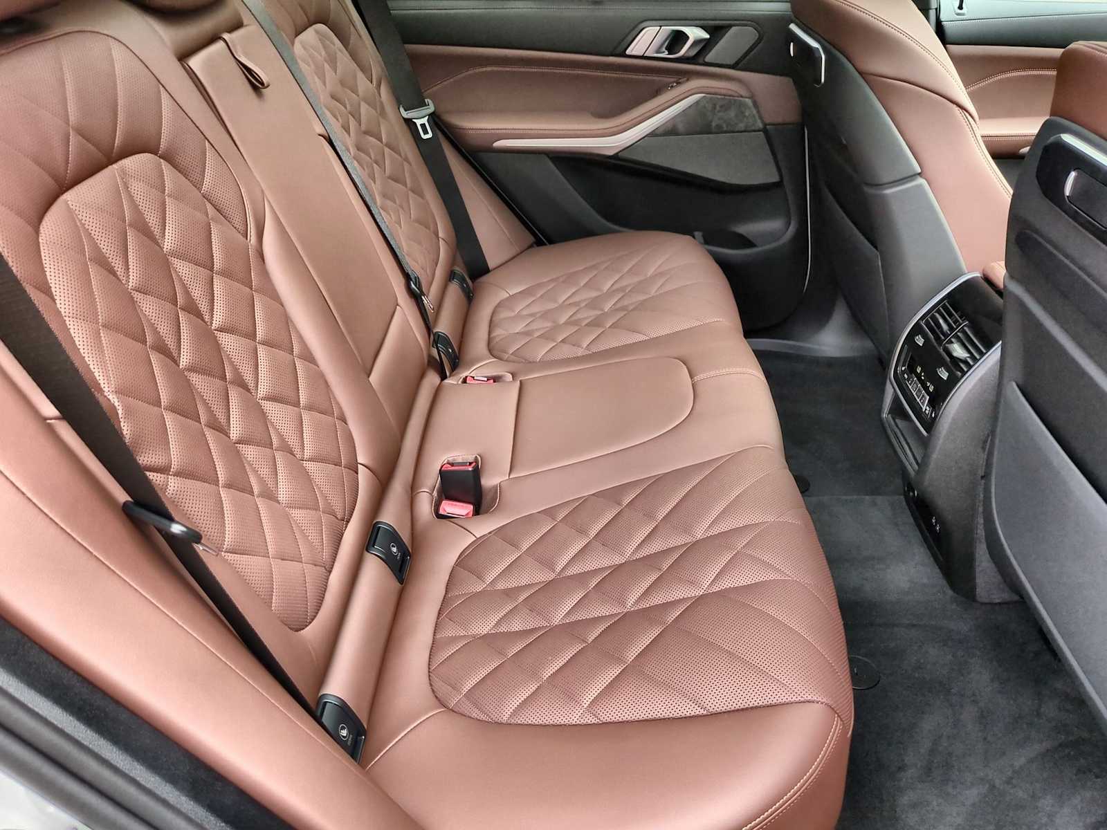 Thumbnail: 2026 BMW X5 - 21