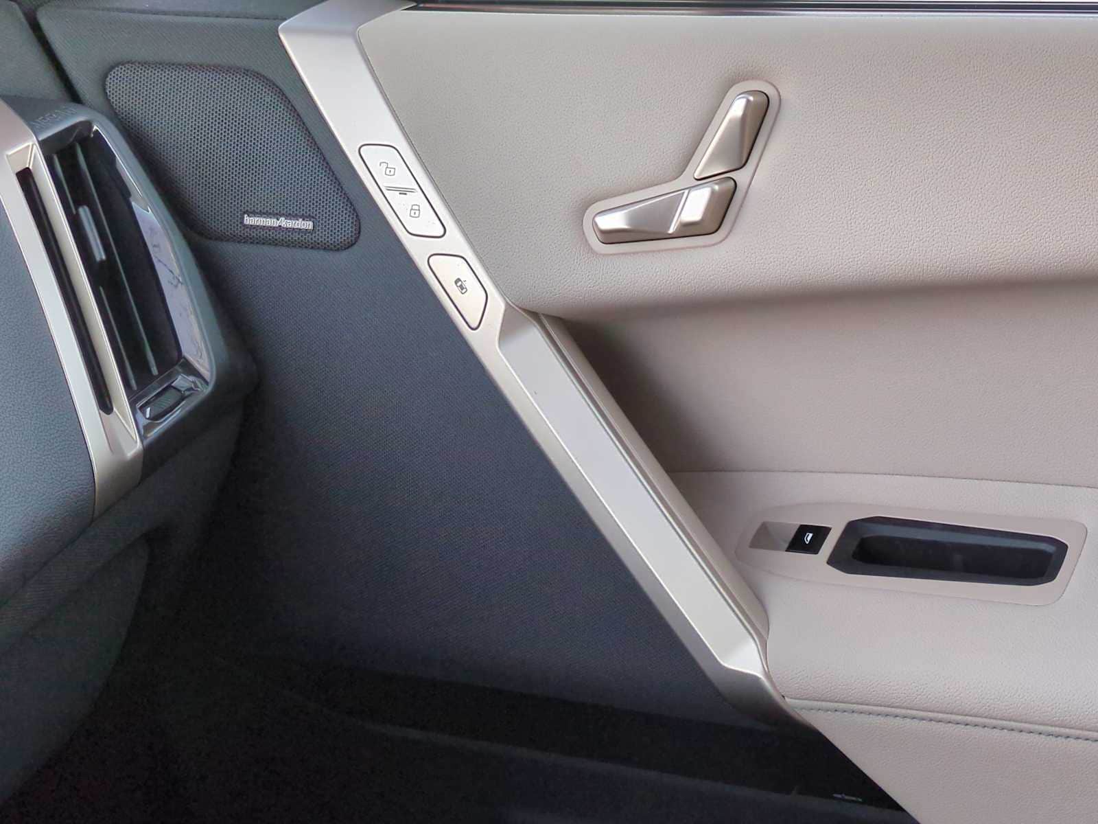 Thumbnail: 2025 BMW iX - 38