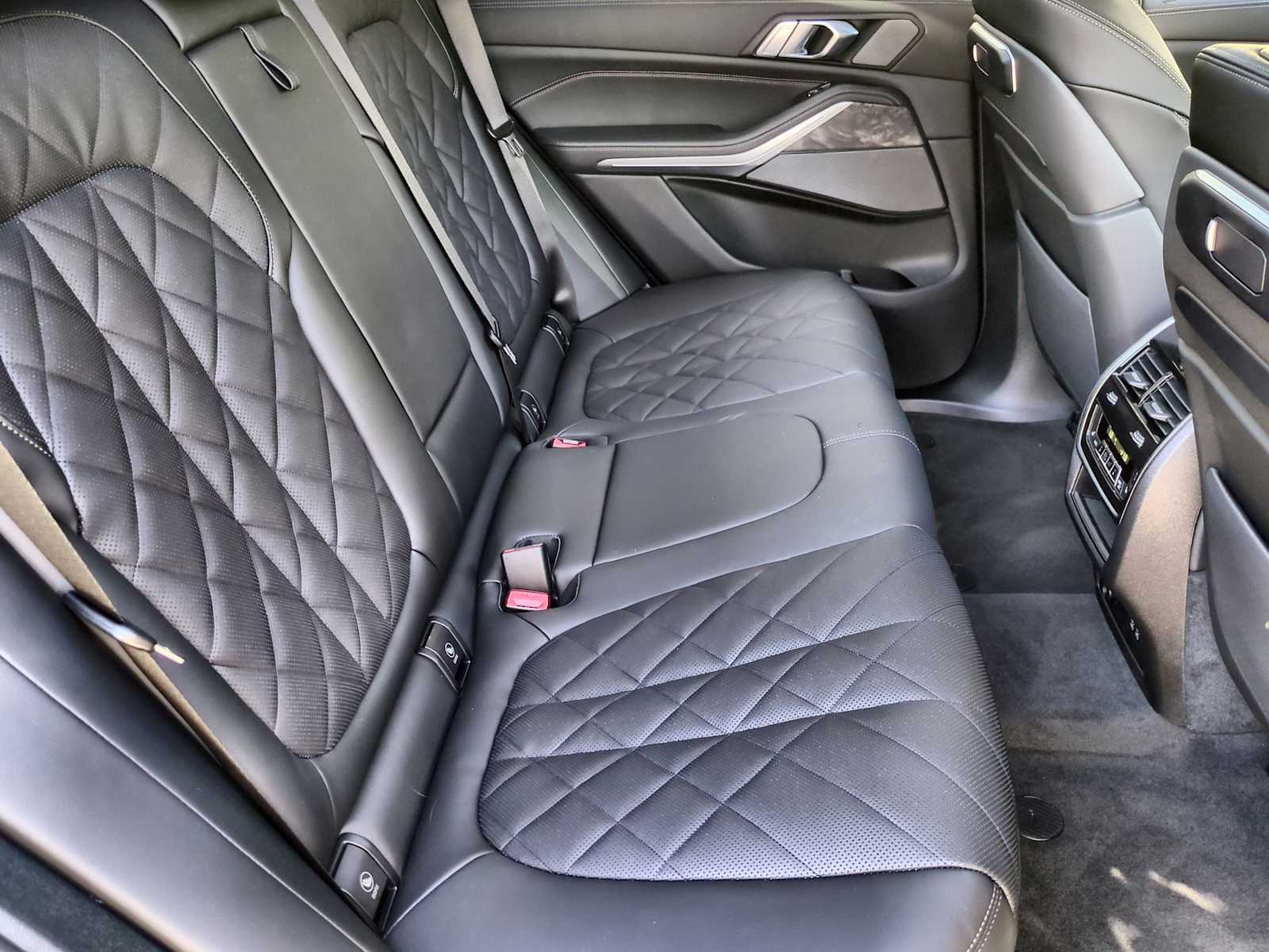 Thumbnail: 2026 BMW X5 - 21