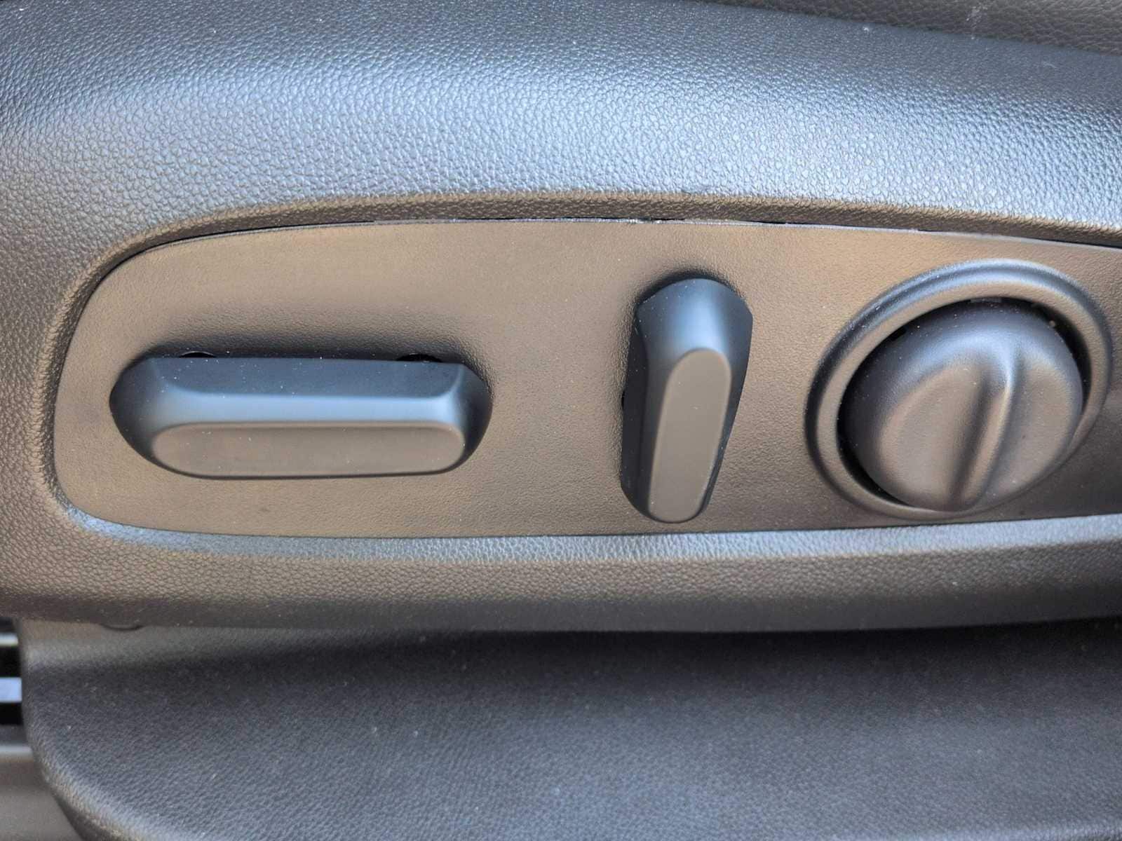 Thumbnail: 2021 GMC Acadia - 17
