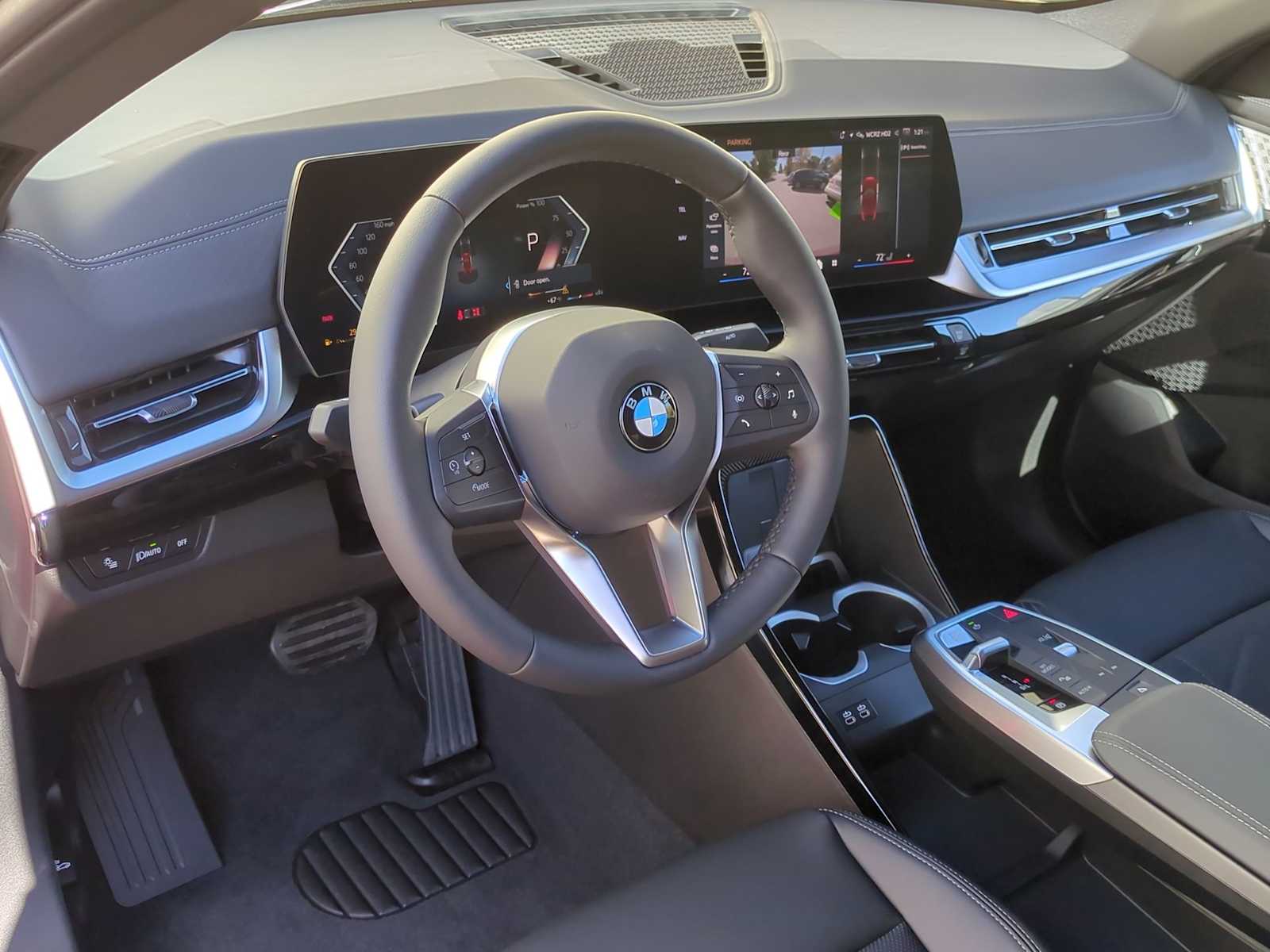 Thumbnail: 2025 BMW X2 - 10