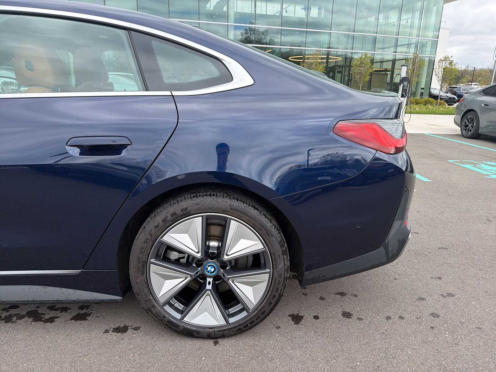 Thumbnail: 2023 BMW i4 - 12
