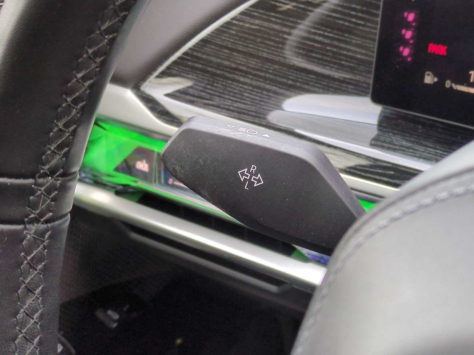 Thumbnail: 2024 BMW 7 Series - 28