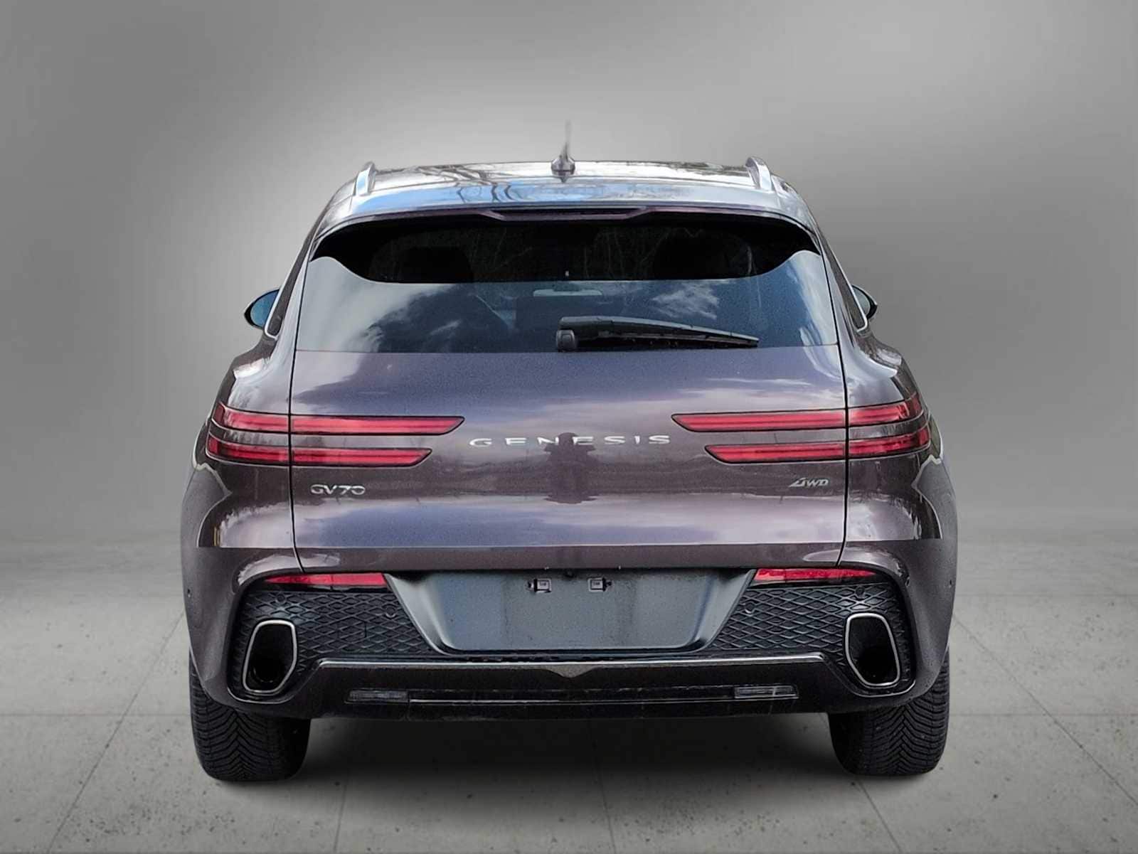 Thumbnail: 2022 Genesis GV70 - 7