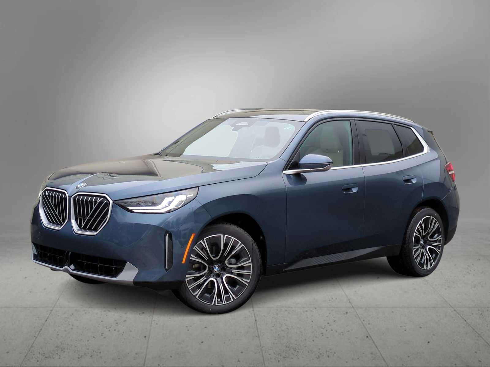 2026 BMW X3 30's photo