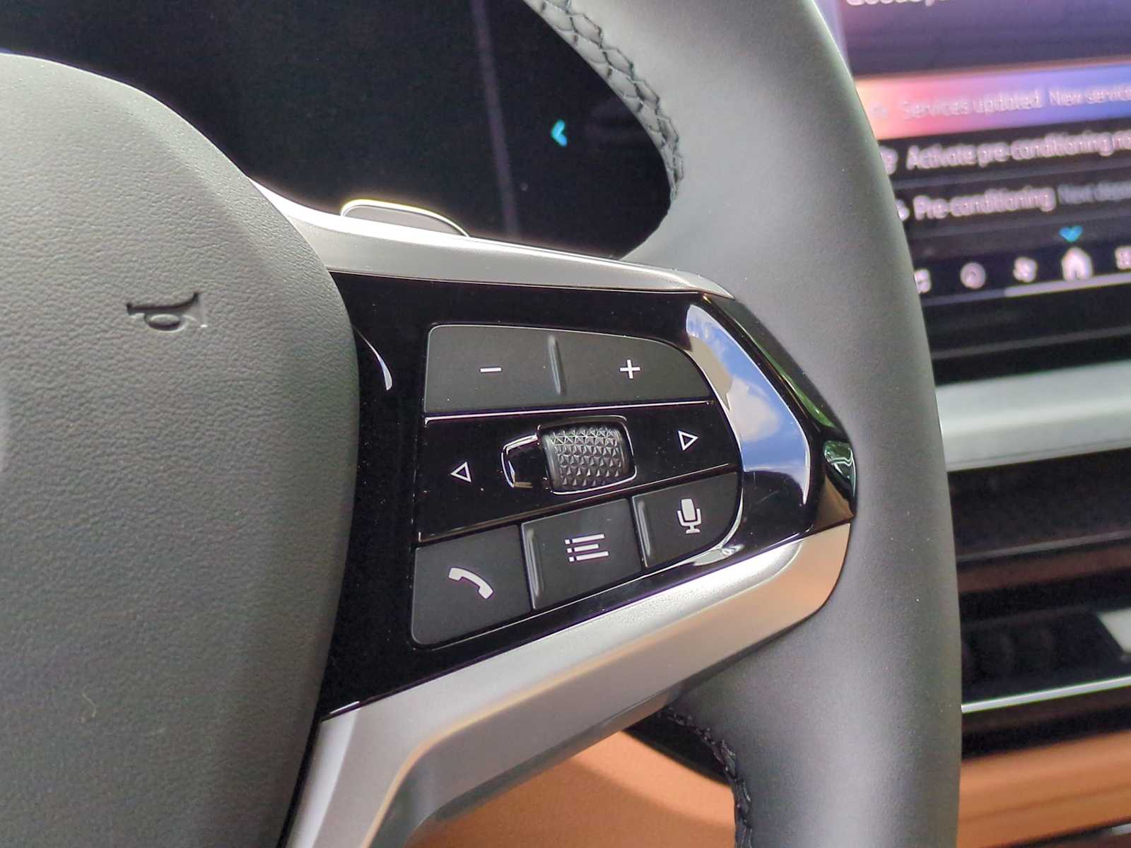 Thumbnail: 2025 BMW 3 Series - 26