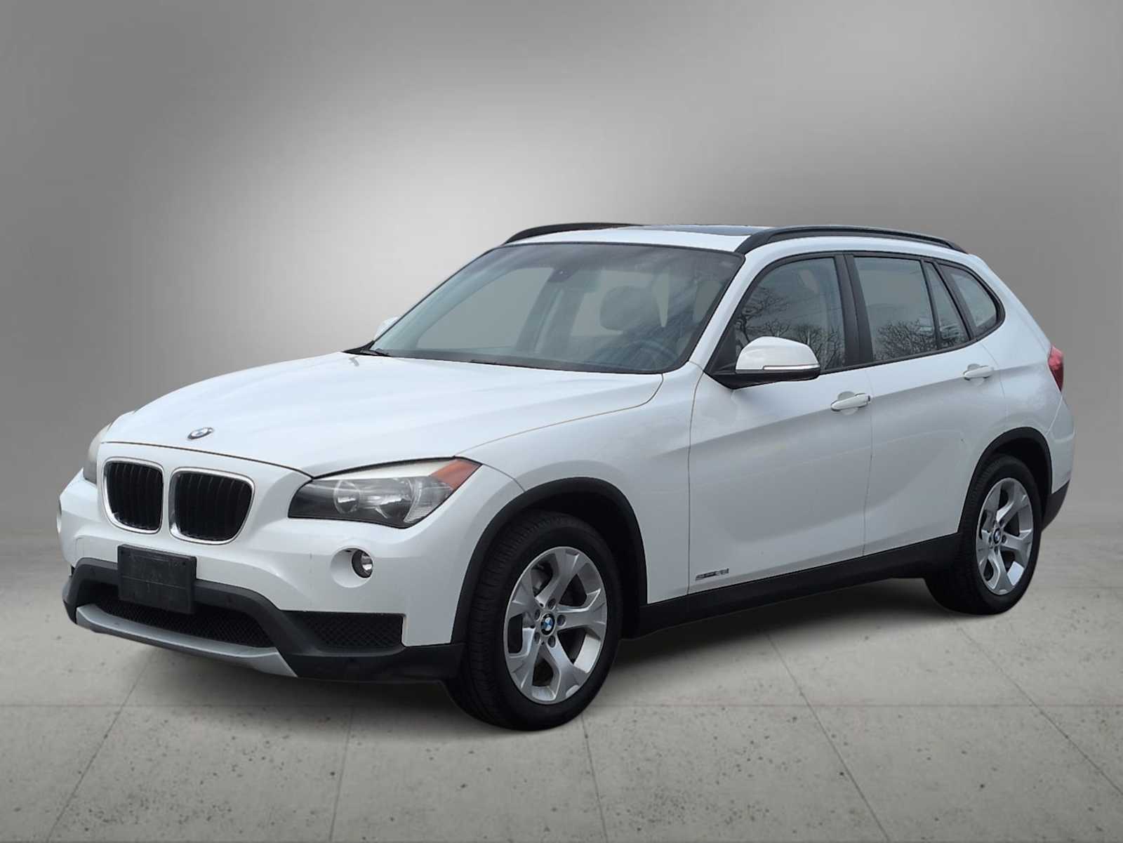 Thumbnail: 2013 BMW X1 - 4
