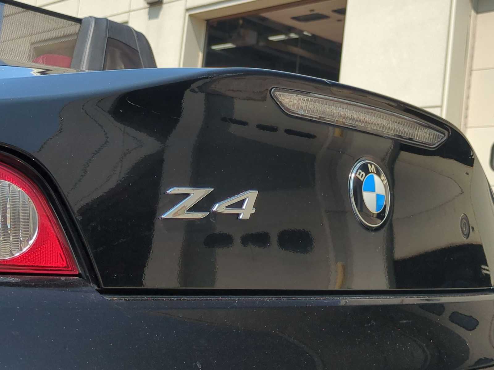 Thumbnail: 2005 BMW Z4 - 14