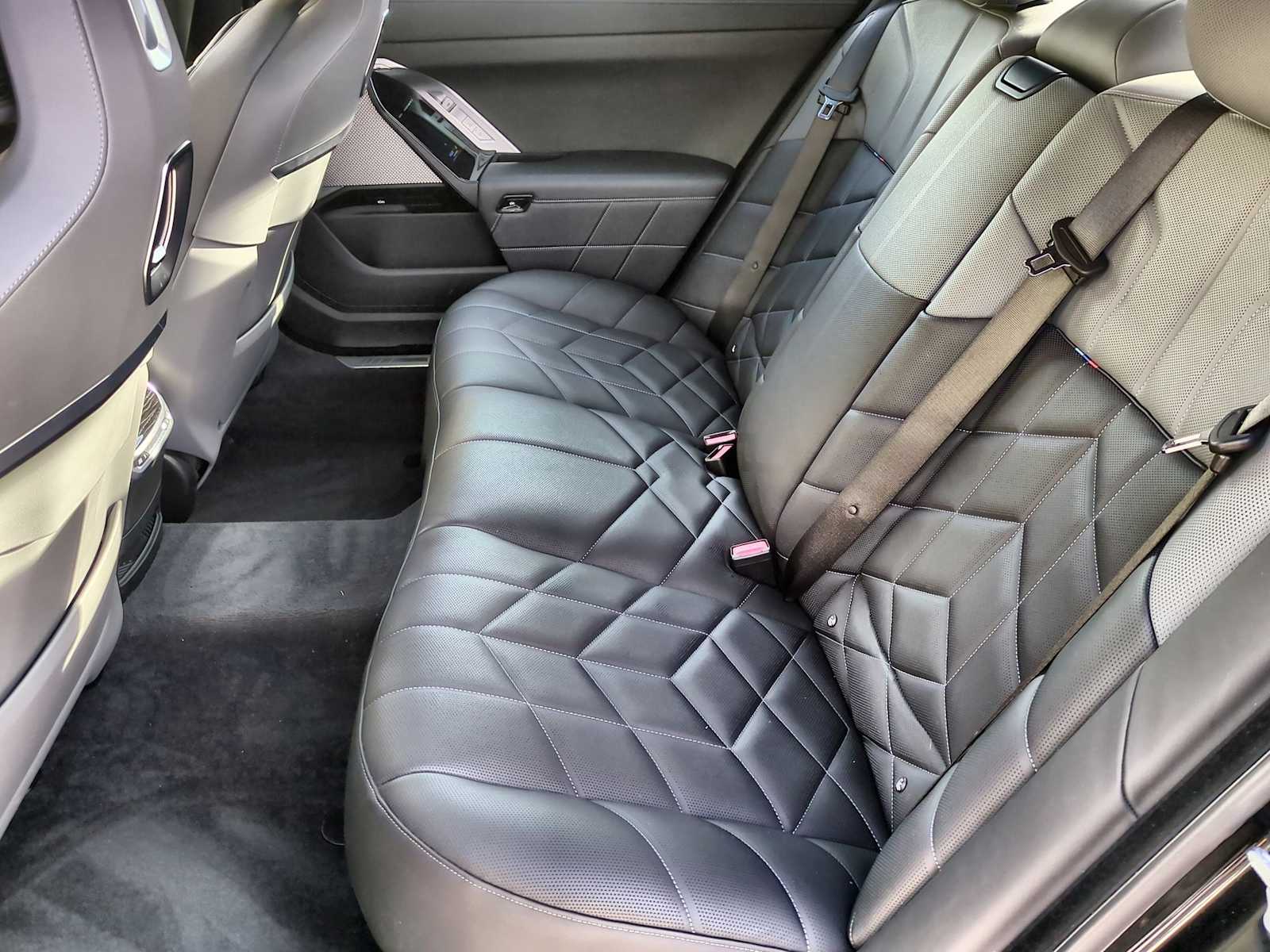 Thumbnail: 2024 BMW 7 Series - 20