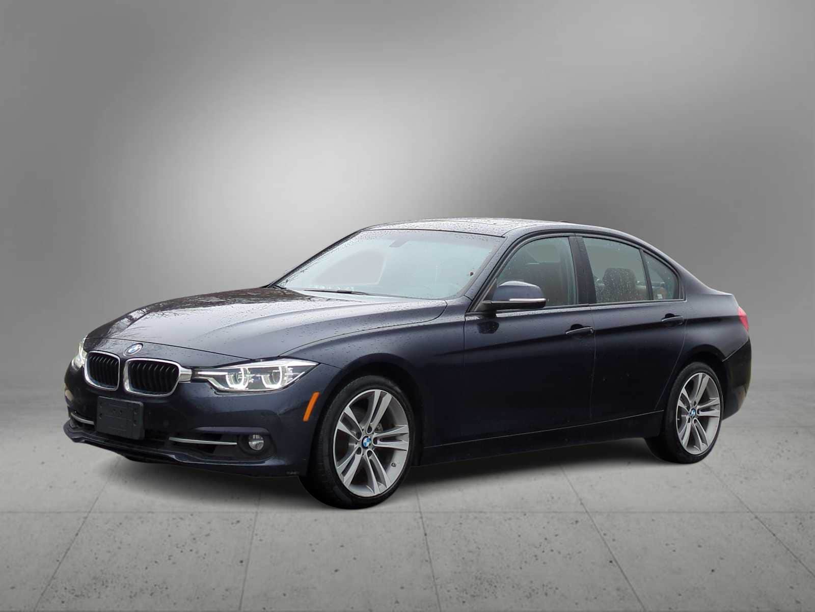 Thumbnail: 2016 BMW 3 Series - 4