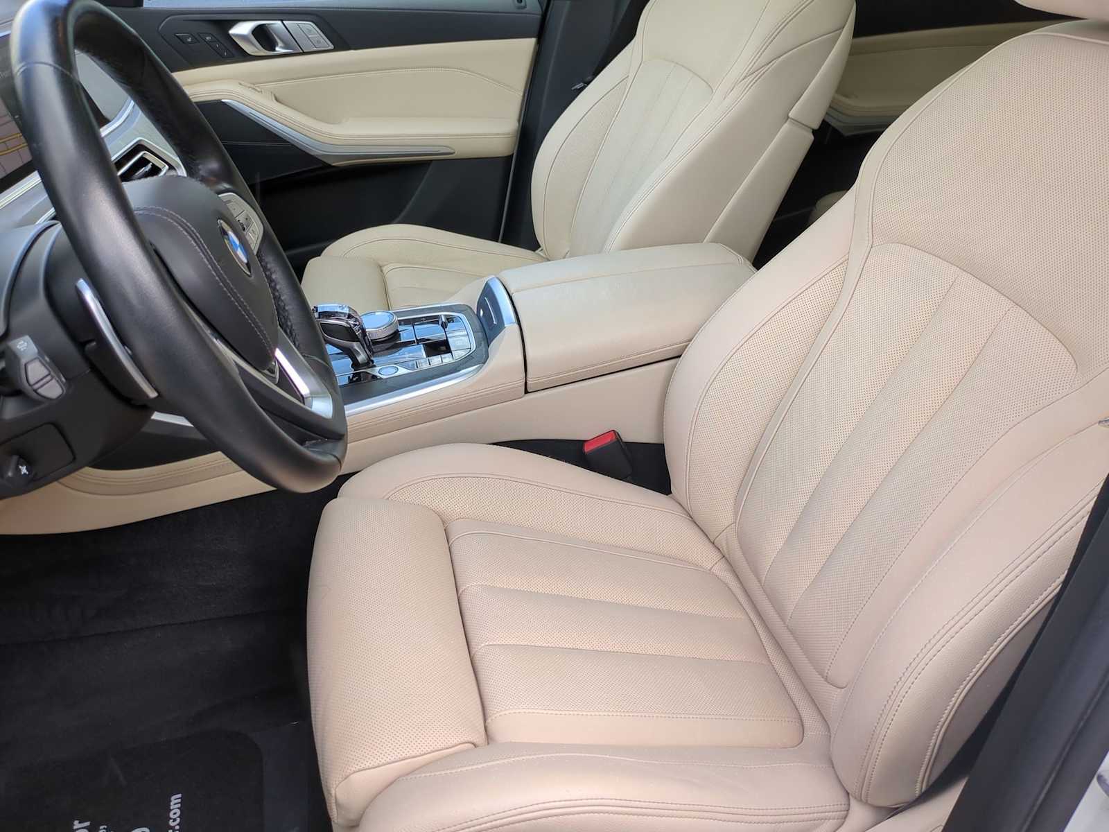 Thumbnail: 2022 BMW X7 - 16