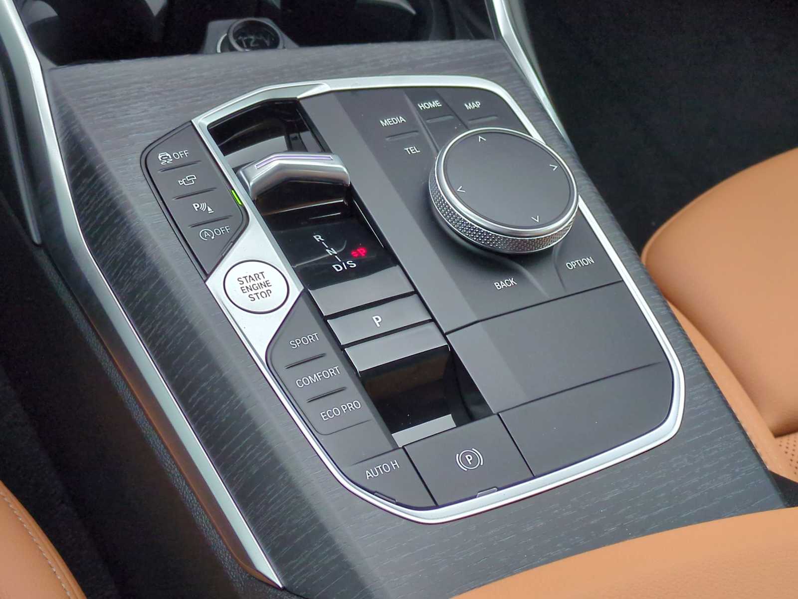 2026 BMW 3 Series 330i - Photo 34