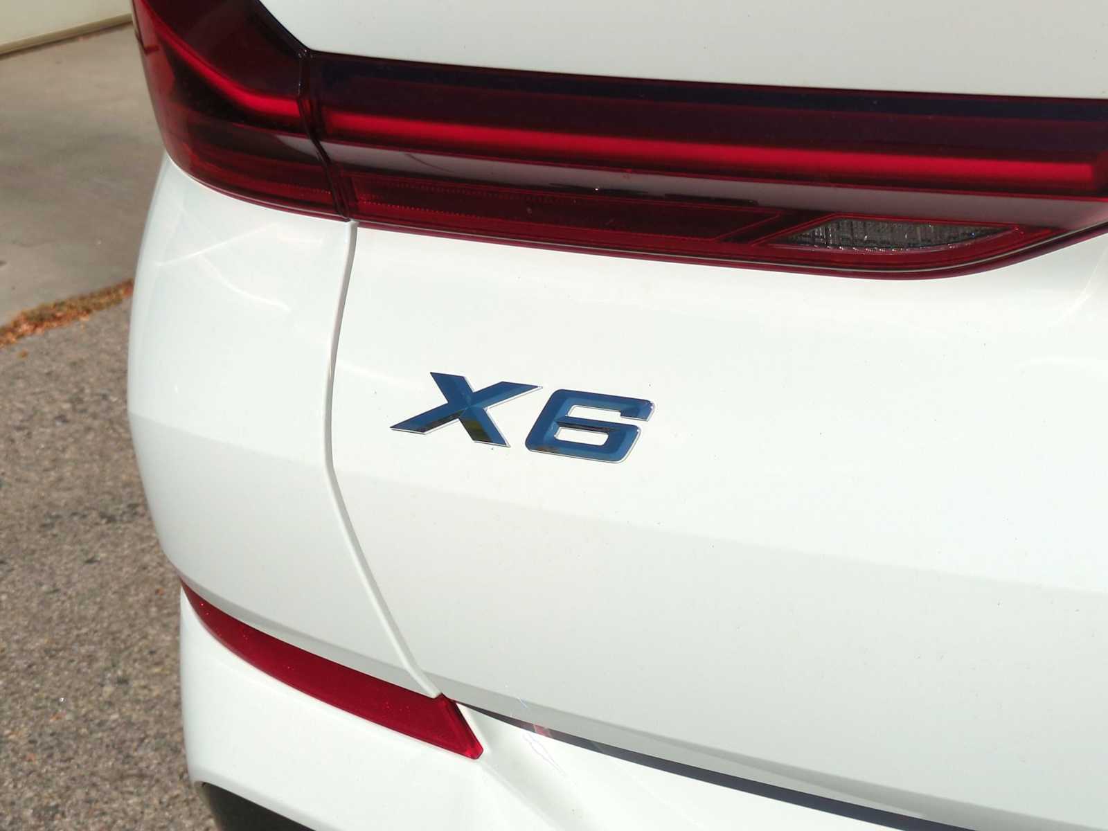 Thumbnail: 2026 BMW X6 - 13