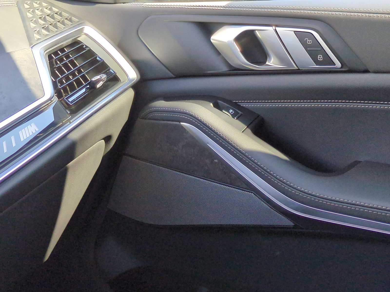 Thumbnail: 2026 BMW X5 - 38
